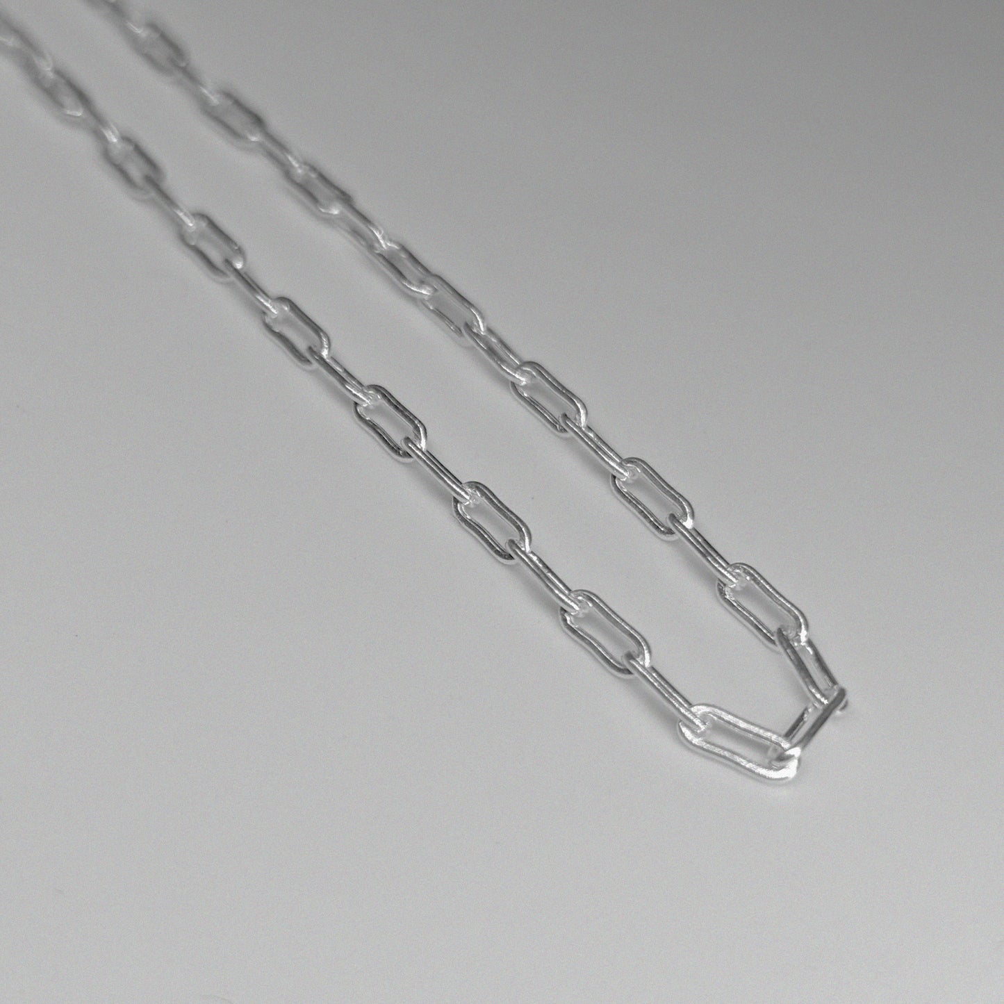 Long Cable Necklace - A sophisticated 925 sterling silver necklace by GetTheJuice, featuring an elegant and elongated cable chain design that complements any style.