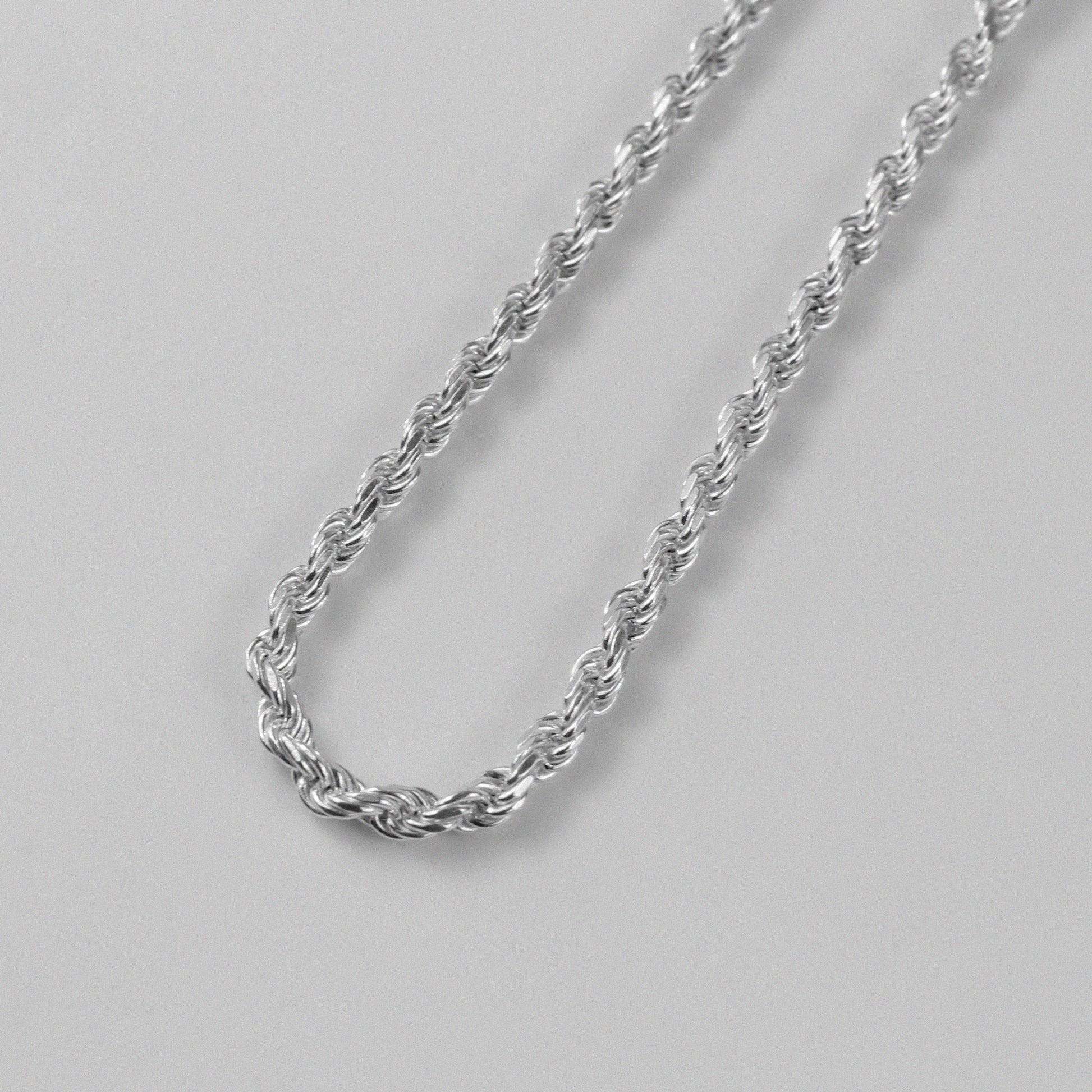 Rope Necklace - An elegant 925 sterling silver necklace by GetTheJuice, featuring a classic twisted rope design that brings timeless sophistication to any attire.