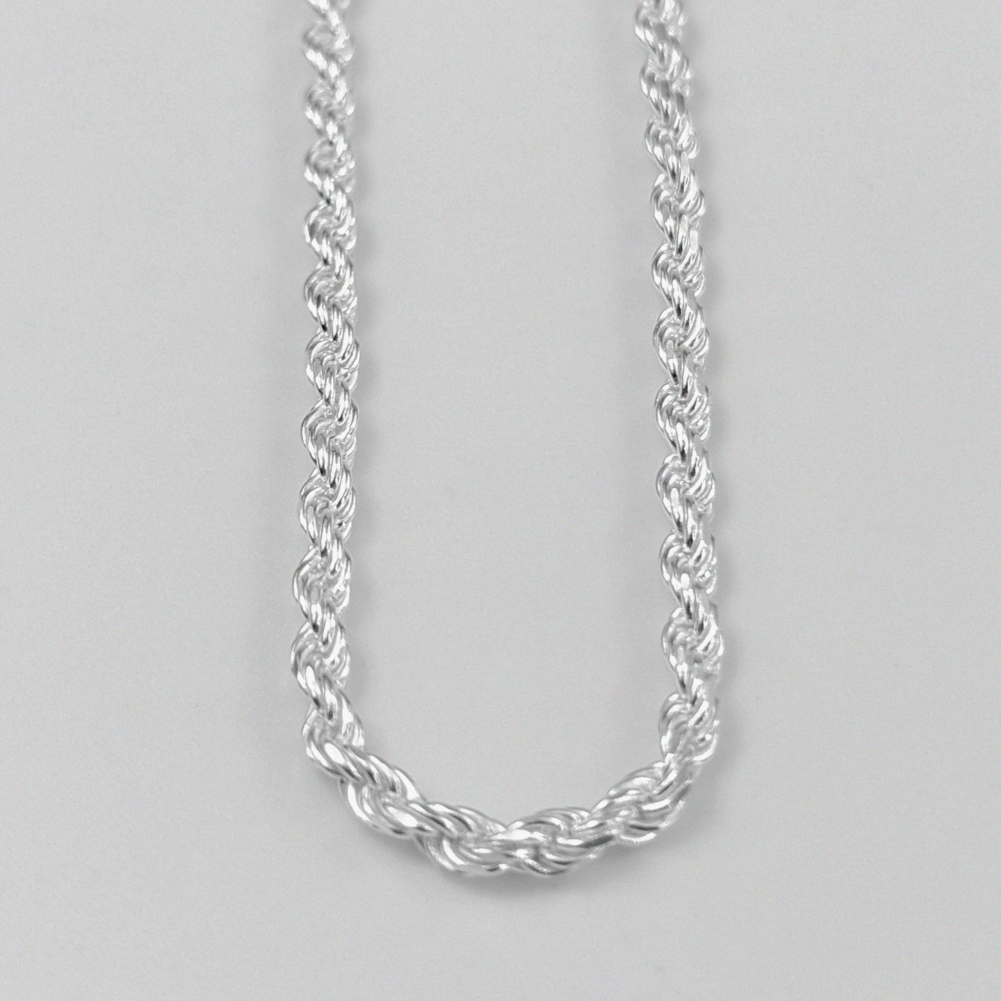 Rope Necklace - An elegant 925 sterling silver necklace by GetTheJuice, featuring a classic twisted rope design that brings timeless sophistication to any attire.