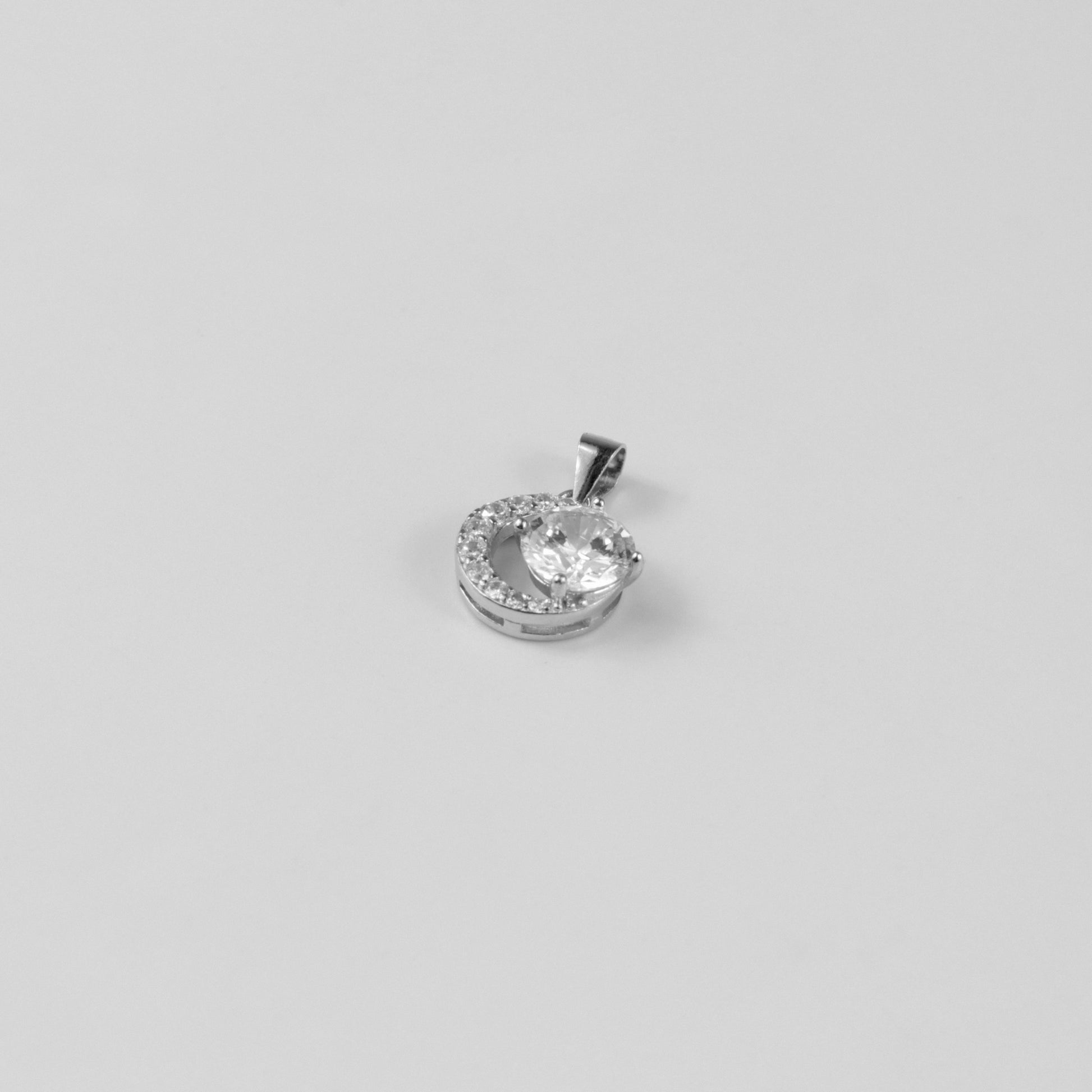 Aura Pendant - An elegant 925 sterling silver pendant by GetTheJuice, showcasing a radiant and intricate design that captures the essence of sophistication and grace.