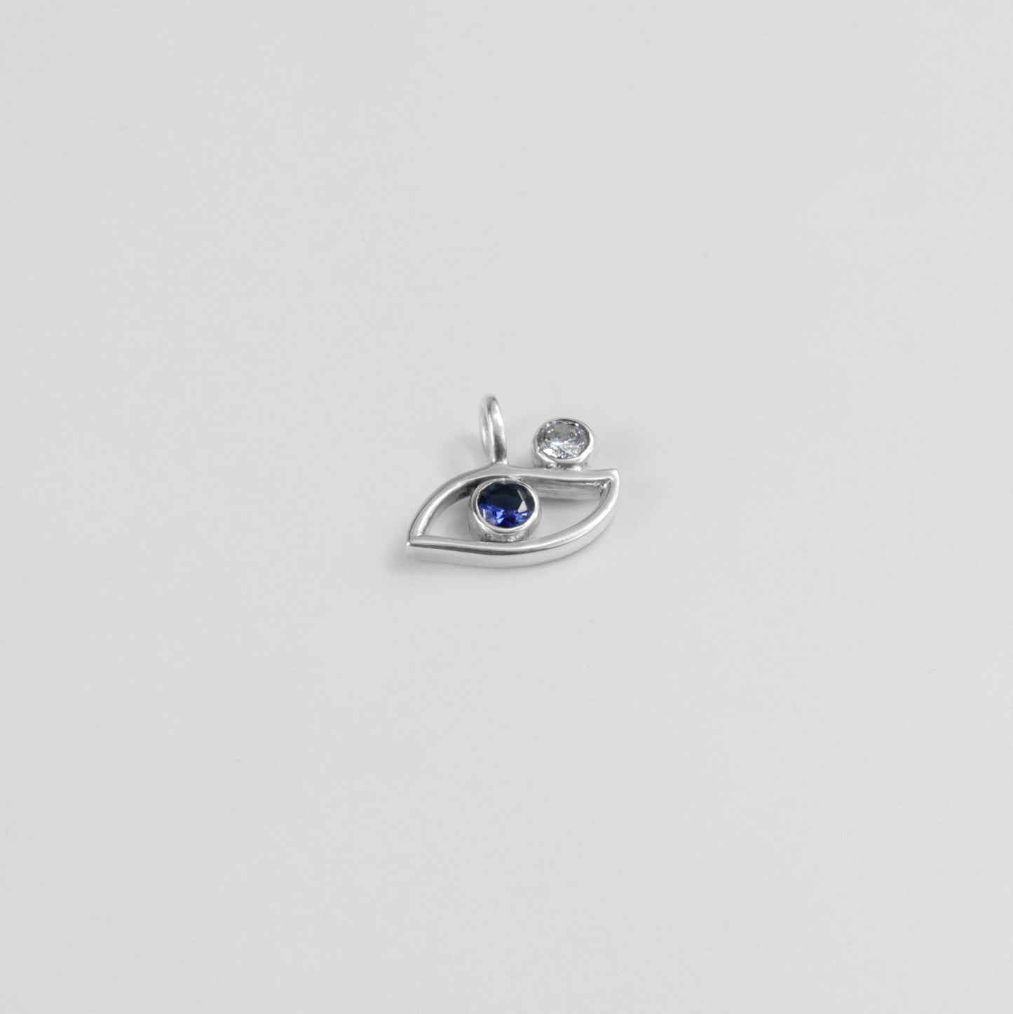 Celestial Eye Pendant - A mystical 925 sterling silver pendant by GetTheJuice, featuring an enchanting eye design that symbolizes protection and cosmic beauty.