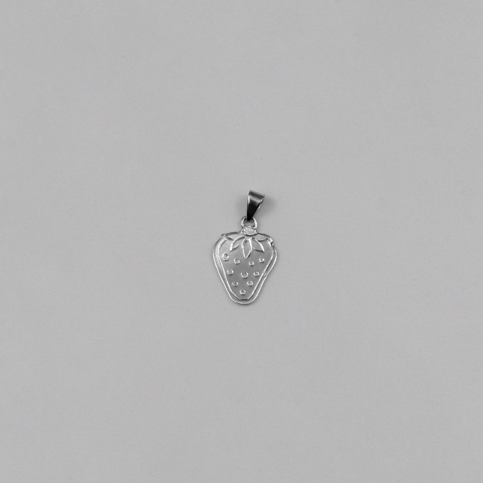 Queen of Berries Pendant - An exquisite 925 sterling silver pendant by GetTheJuice, featuring a regal design inspired by the beauty and elegance of nature’s finest berries, adding a touch of royal charm to any look.