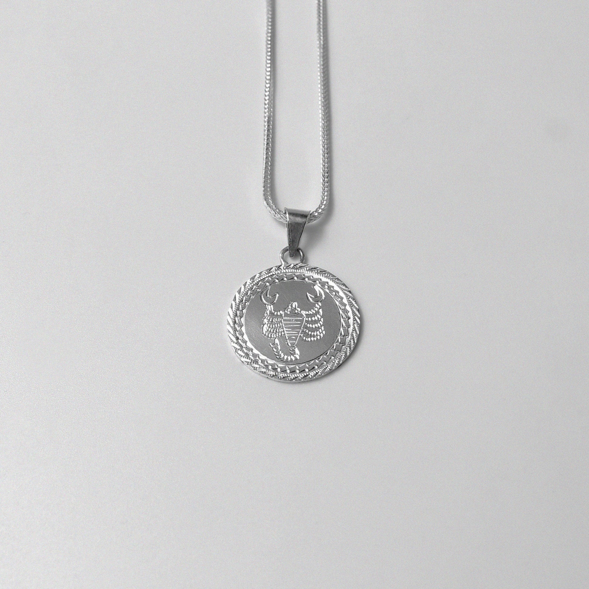 Vintage Scorpion Pendant - An exquisite 925 sterling silver pendant by GetTheJuice, featuring an intricate scorpion design that adds a touch of vintage allure and bold elegance to any look.