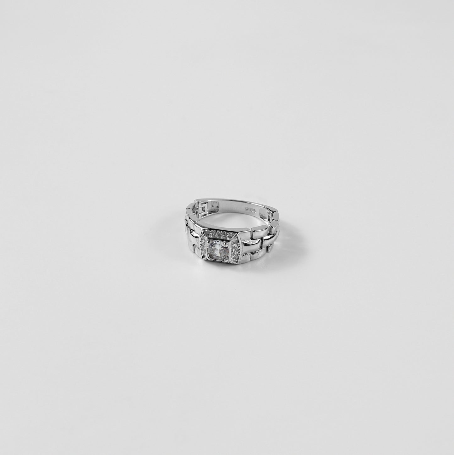 Argent Interlock Ring