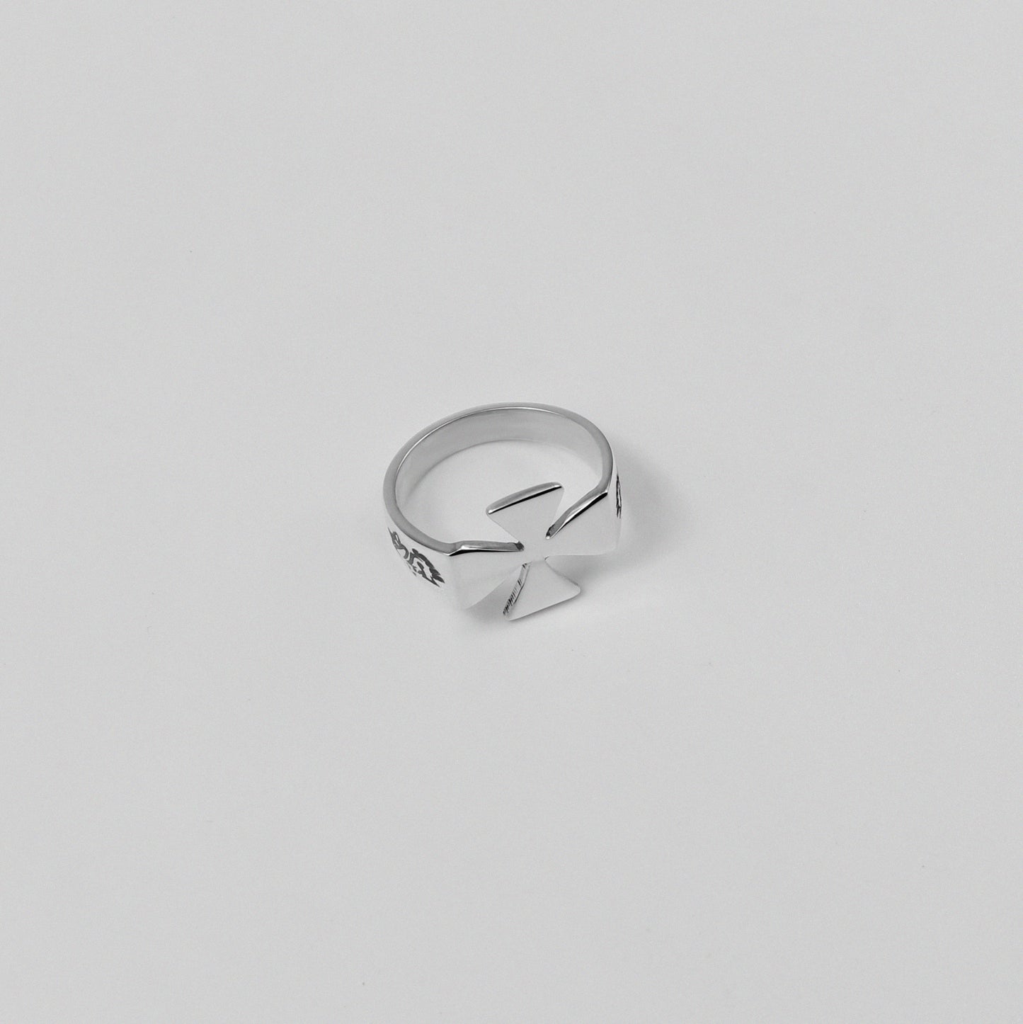 Heritage Cross Sterling Band