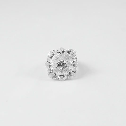 925 sterling silver ring named 'Ivory Spark,' featuring a luminous design inspired by the gentle brilliance of ivory tones. Its delicate sparkle and graceful craftsmanship exude refined charm, making it an elegant addition to any collection.