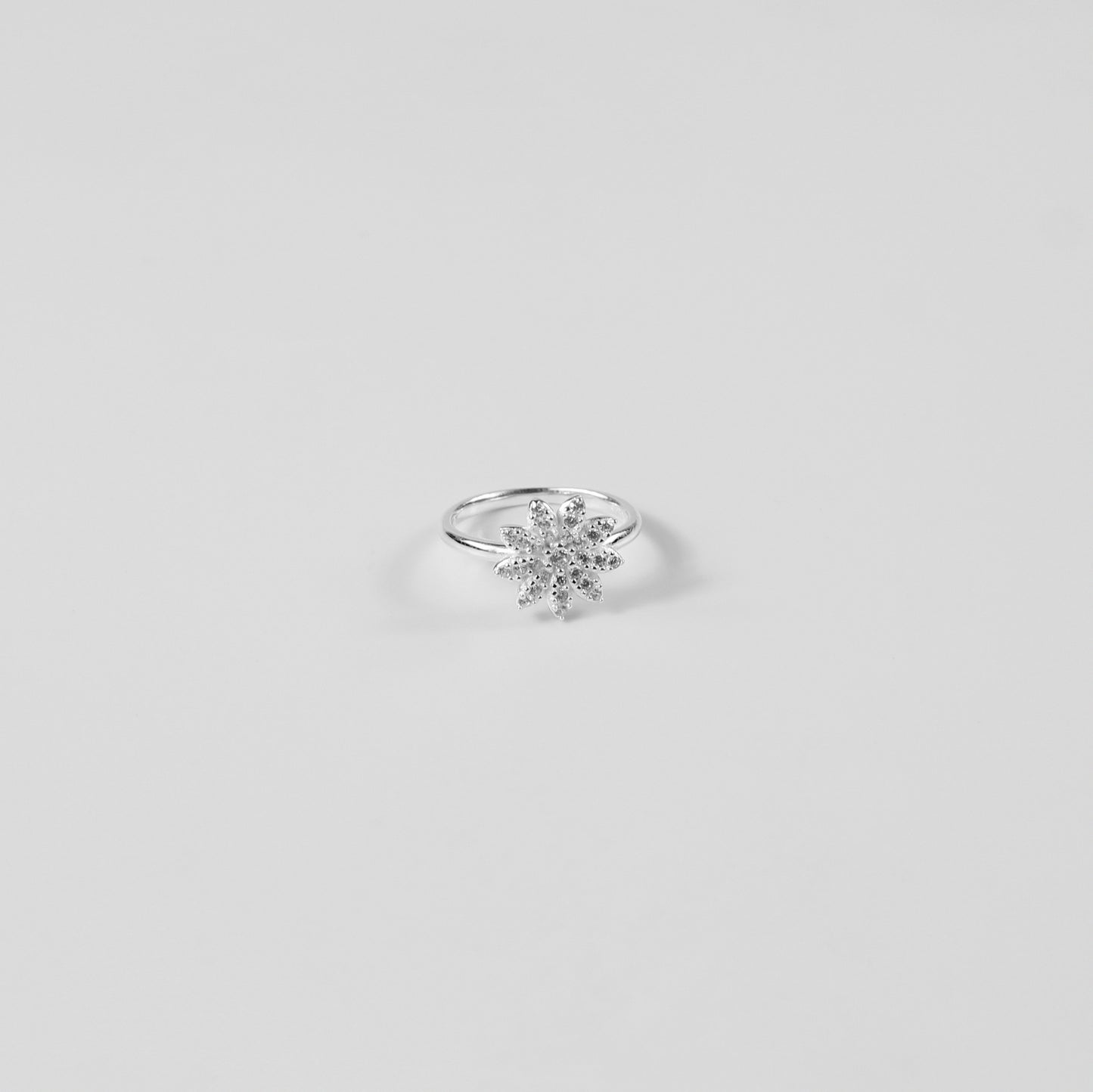 Snowflake Radiance Ring