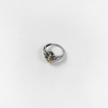 925 sterling silver vintage-inspired ring featuring a radiant design with a glowing gemstone, named 'Sunshine Glow Vintage Ring.
