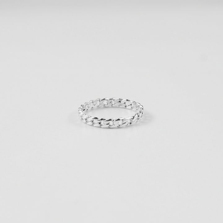 925 sterling silver ring featuring a thin, sleek Cuban link design, named 'Thin Cuban Ring.