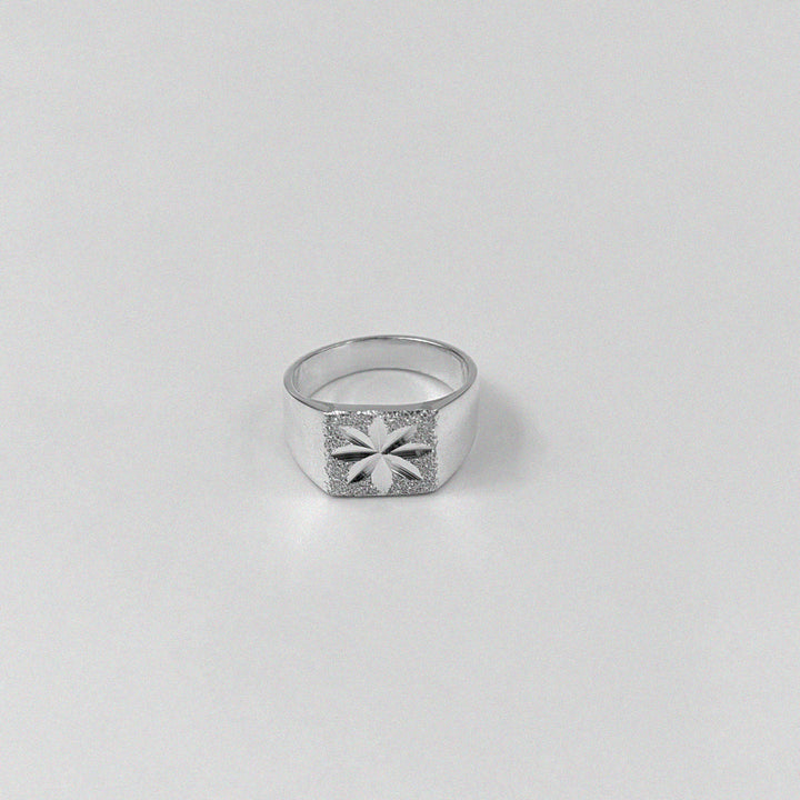 925 sterling silver ring featuring a vintage-inspired design with a Polaris star motif, named 'Vintage Polaris Star Ring.